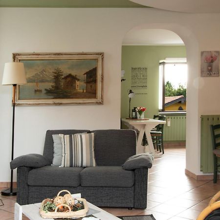 Tinas Yellow Home Leggiuno 외부 사진