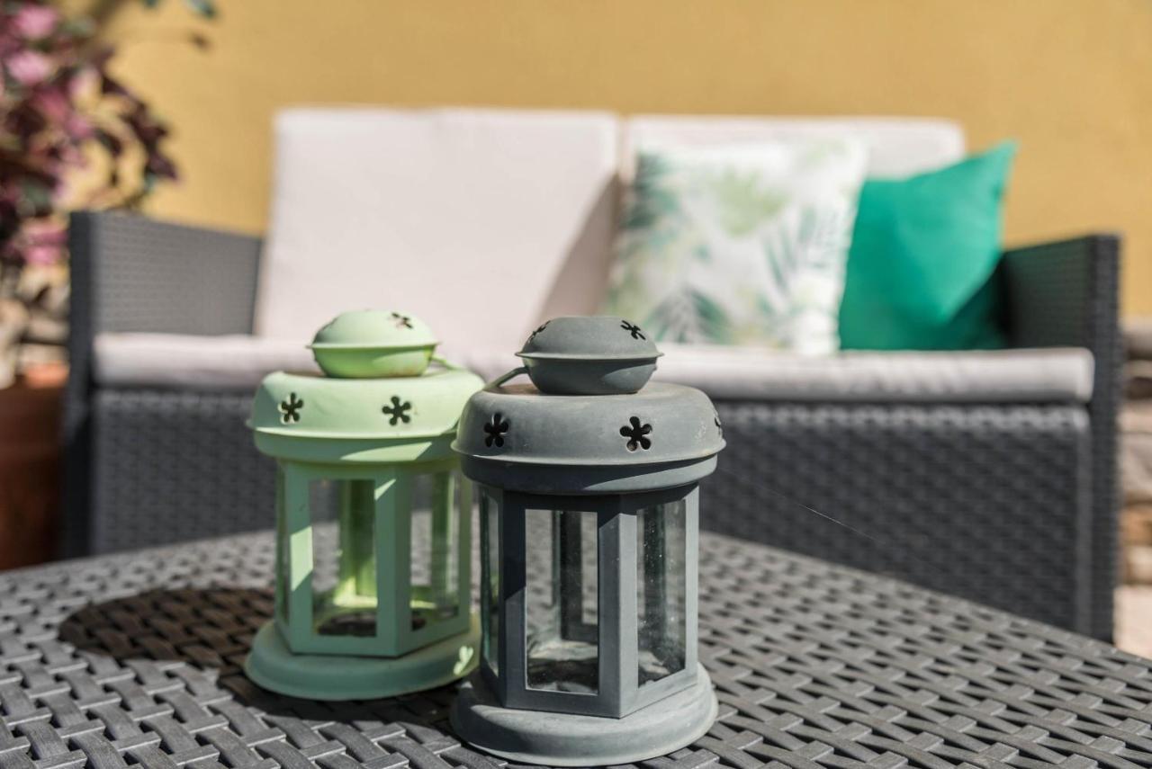 Tinas Yellow Home Leggiuno 외부 사진