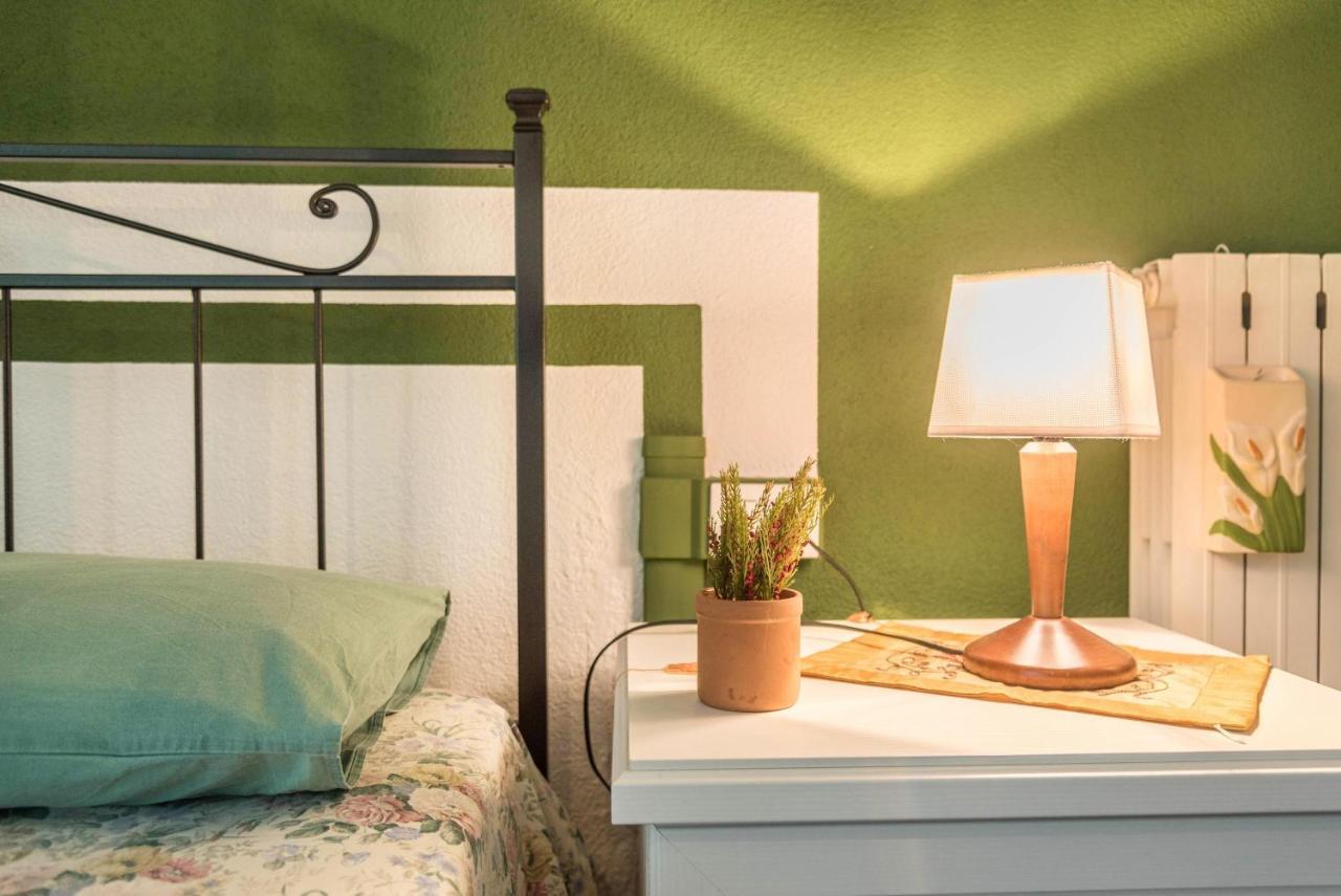 Tinas Yellow Home Leggiuno 외부 사진